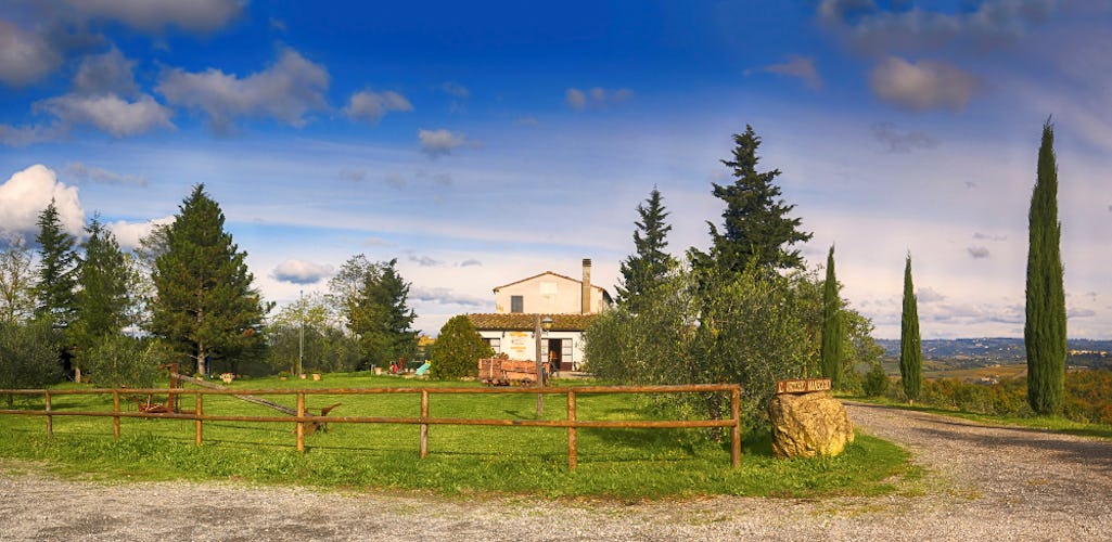 Azienda agricola a gestione familiare in mezzo al verde