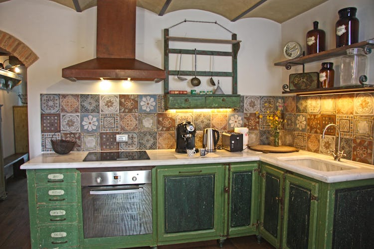 Agriturismo Vicolabate: Fully equipped kitchen with super large frige