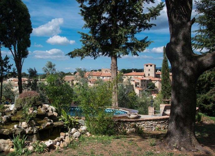 The town of Bibbona is within walking distance of Villa il Palazzino