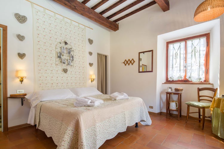 Ancora del Chianti B&B: Comfortable and cozy bedroom decor