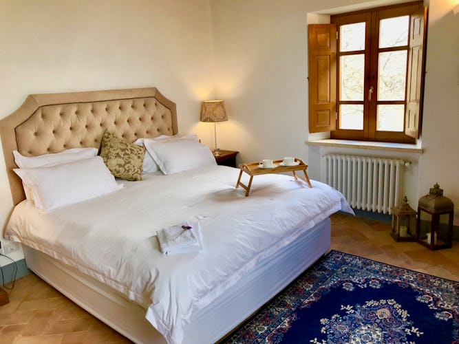 BelSentiero Estate & Country House: lovely king size beds