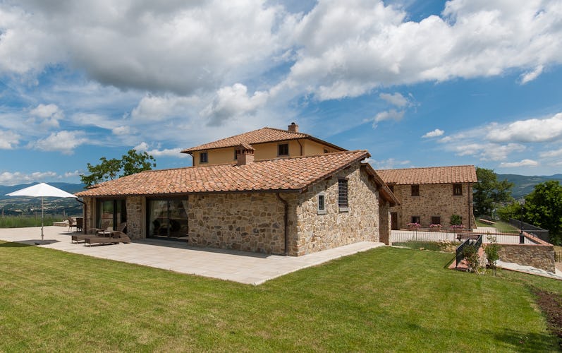 Borgo La Casa in Tuscany, Casa Girasole offers two bedrooms & en suite bathrooms