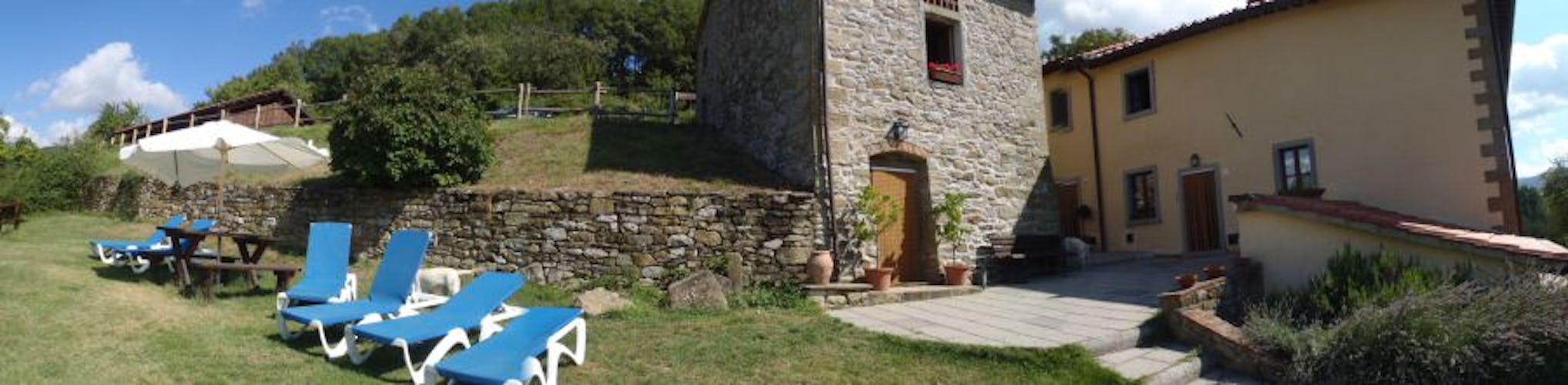 Agriturismo Borgo Tramonte giardino e piscina