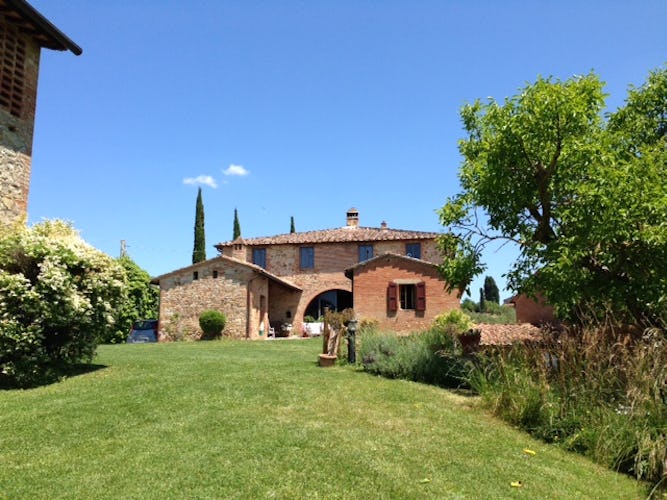 Casa Cernano invites you to enjoy the Tuscany landscape & small towns