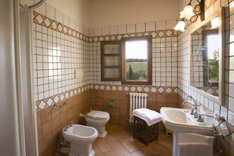 Castellare di Tonda Montaione Bathroom