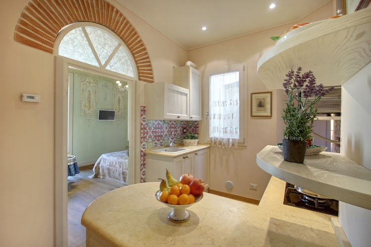 Cupido Vacation Rental Apartment in Florence, Italy: a romantic haven
