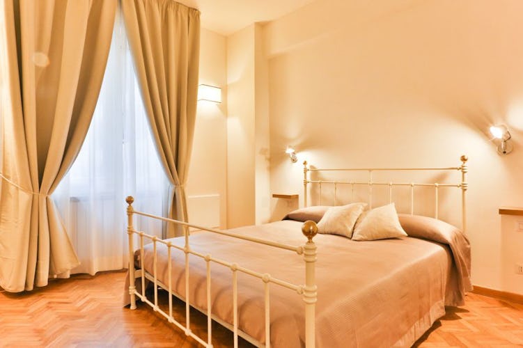 Golden Bridge Holiday Apartments in Florence with a fresh modern decor
