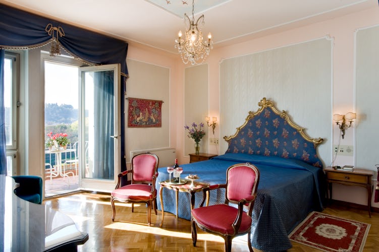 Hotel Principe - Elegant Bedroom