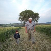Melania, figlia del proprietario, vi accoglierà all'arrivo Melania, figlia del proprietario, vi accoglierà all'arrivo