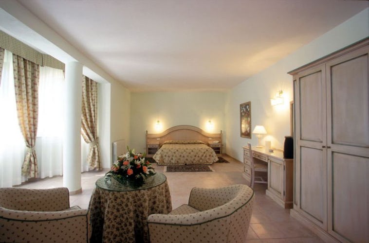Filled with natural light  at Park Hotel Colle degli Angeli 