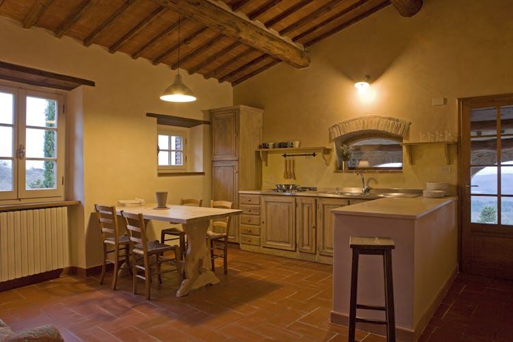 Agriturismo Podere Argena: Terracotta floors & Wood Beam Ceilings