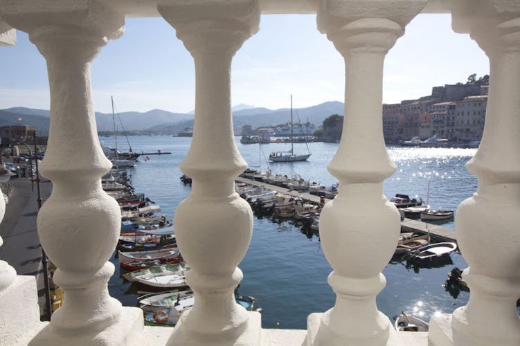 Chiedete una camera con balcone per una vista panoramica sul porto