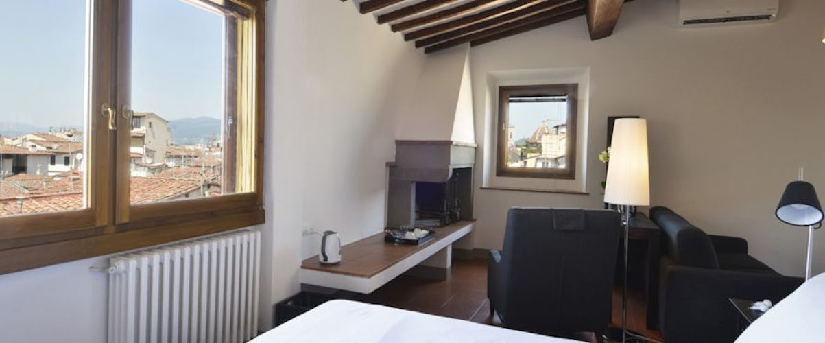Simple and refreshing rooms with a view in the city center of Florence