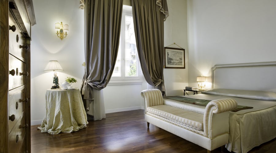 Villa Antea - Elegant Bedroom
