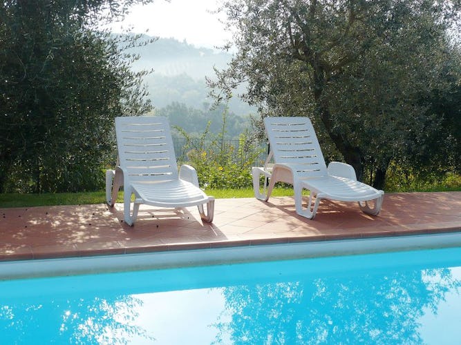 Enjoy the countryside, fresh breezes & panoramic pool at Villa i Lami