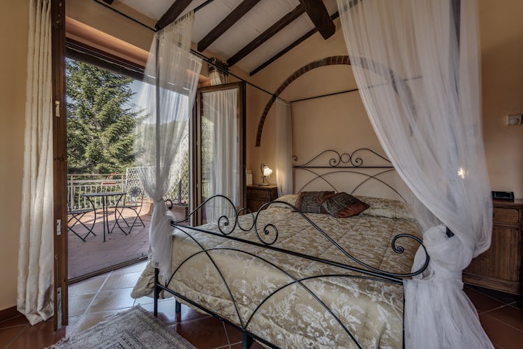 Villa Poggio di Gaville - Deluxe Bedroom