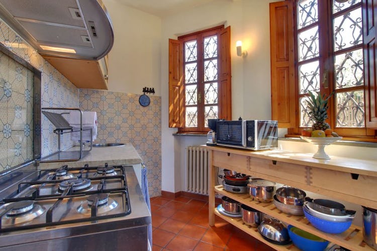 Fully equipped kitchen for preparing meals together