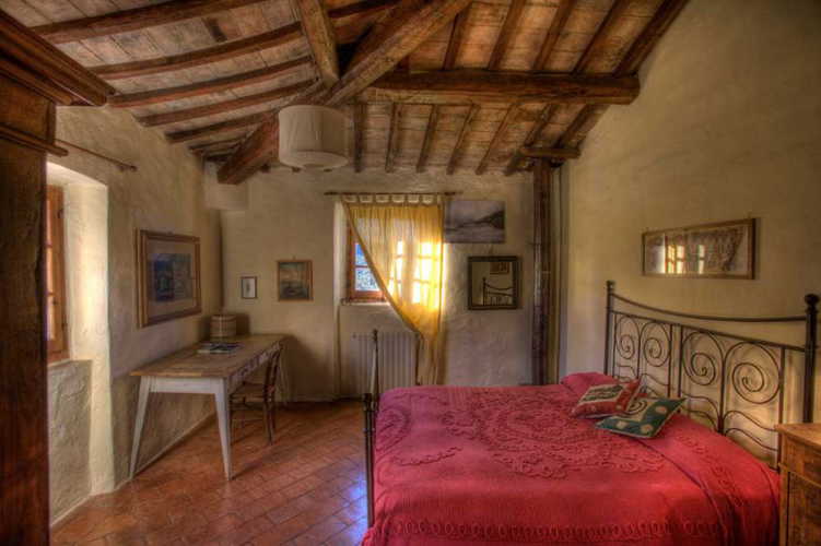 I colori tenui si sposano perfettamente con i pavimenti in terracotta 