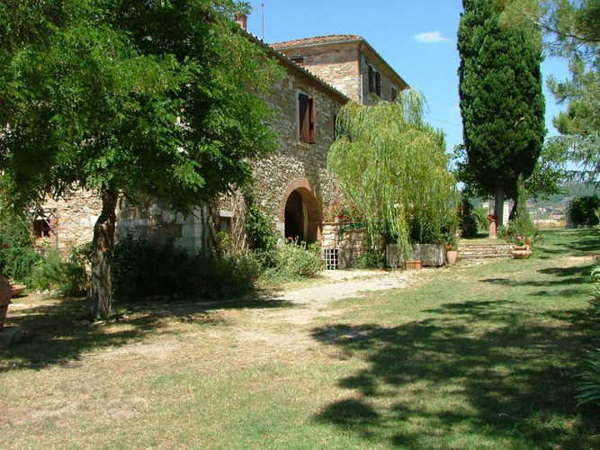 Agriturismo Il Molinello - Surrounded by open green spaces, perfect for the kids