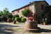 Agriturismo La Selva - Facciata con pozzo