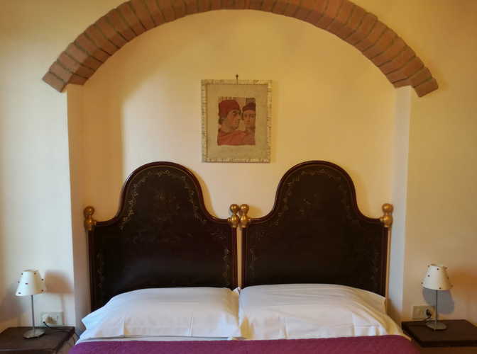 Agriturismo La Tinaia - Luce naturale in abbondanza in tutte le stanze, qui la camera Erica