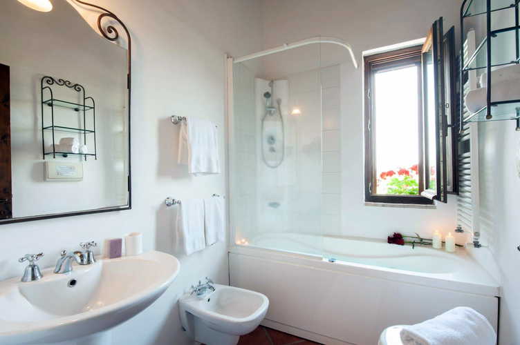 Agriturismo San Fabiano, bagno con vasca 