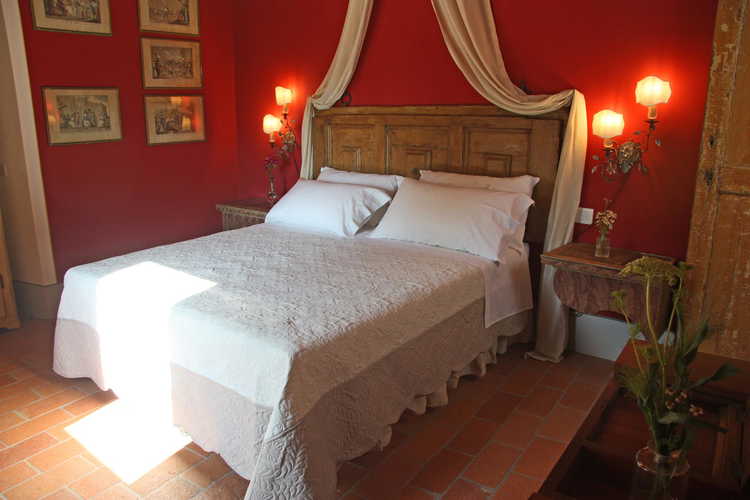Agriturismo Vicolabate: apartments are furnished with WiFi and Sat TV