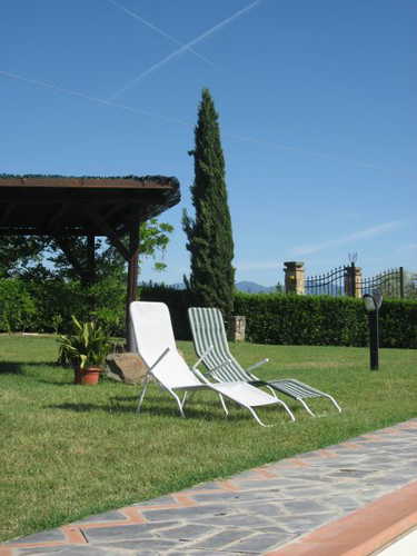 Relax in the Tuscan Countryside Villani Farmhouse