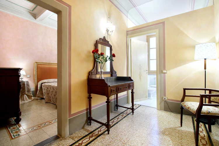 Ampio Appartamento Vacanze Firenze