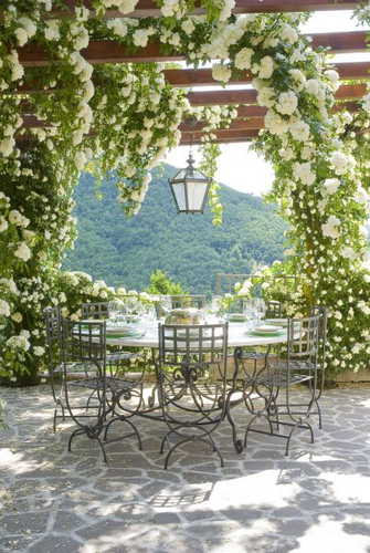 Many panoramic terraces and outdoors spaces for everyone