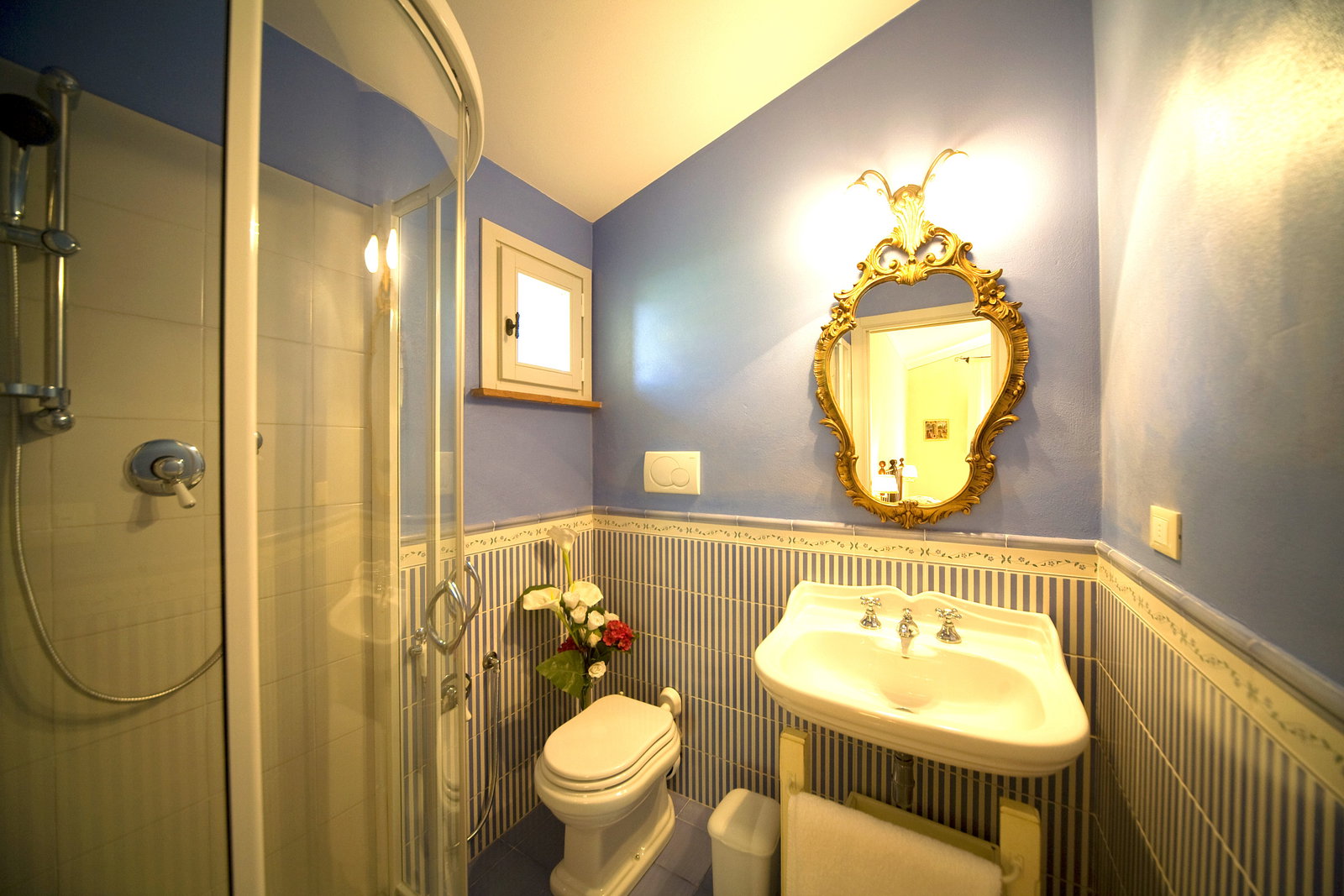 Modern bathroom