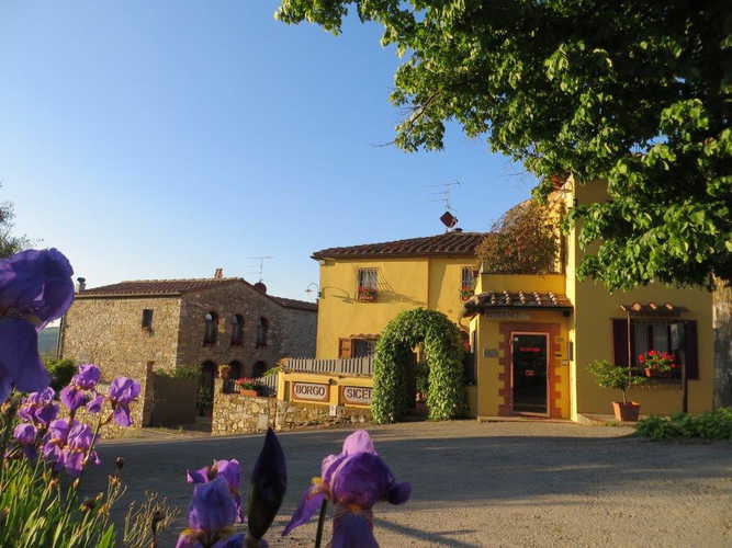 Borgo Sicelle - Gigli di Chianti