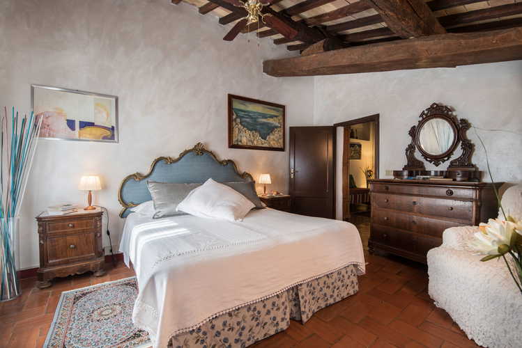 Tuscany B&B Farmhouse near San Gimignano