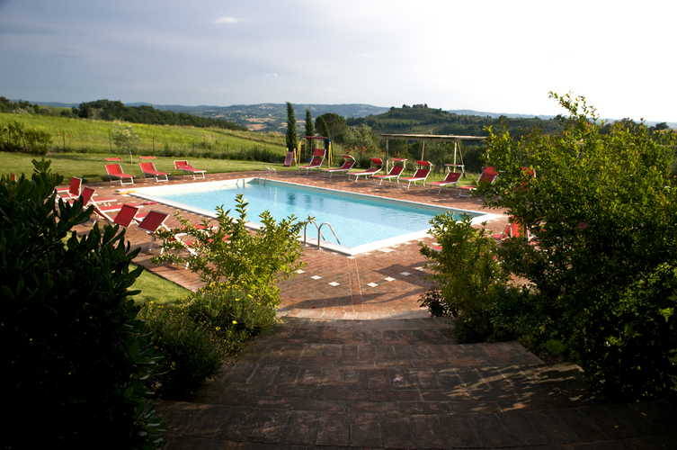 Castello di Cabbiavoli - Panorama dalla piscina