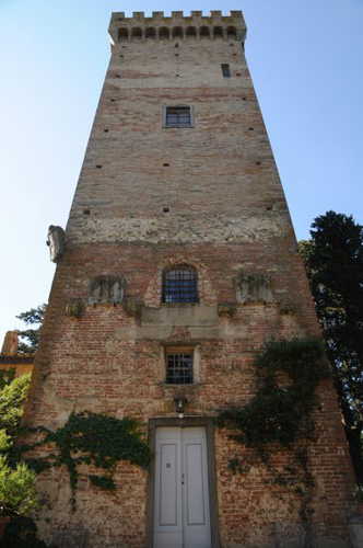 Torre Castello Sonnno