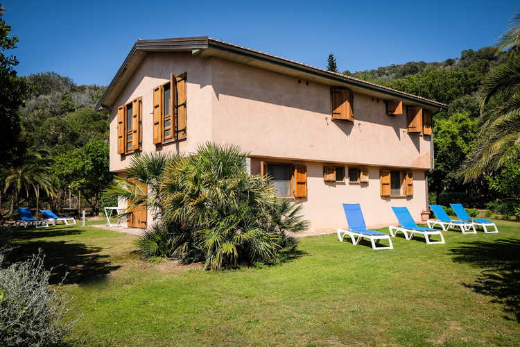 External view of the self catering villa
