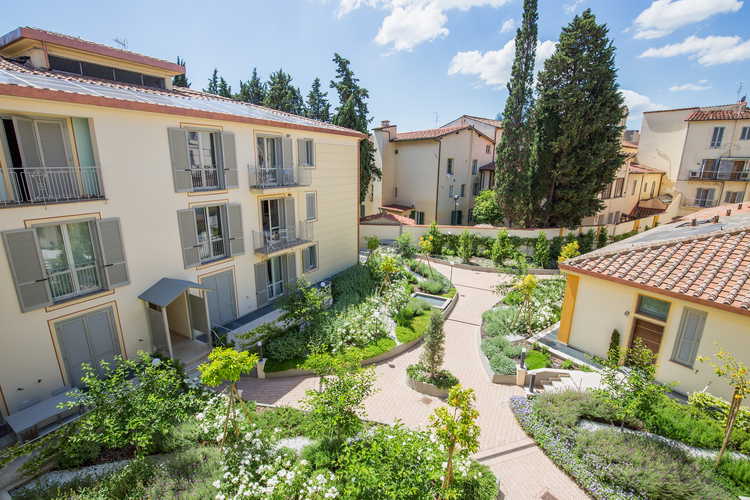 Cocoplaces Apartments - Gli appartamenti deliziosamente illuminati alla sera
