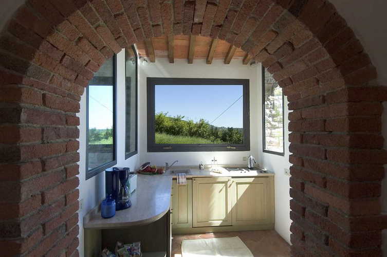 In ogni appartamento vi Ã¨ una cucina completamente attrezzata