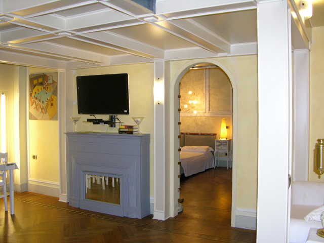 David Apartment - large living room with TV