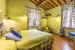 Fattoria di Maiano: colorful and luminous rooms