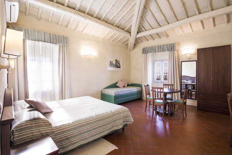 Fattoria di Maiano: family friendly suites & apartments