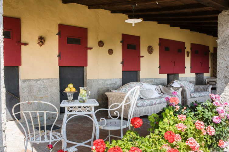 This panormaic terrace is ideal for a sunset happy hour