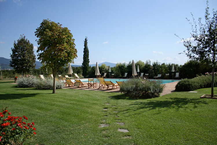 Il giardino che circonda la Foresteria