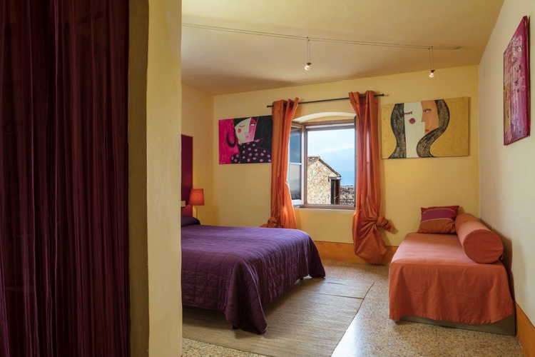 Giovanna Vacanze: Twin bedroom in Girasole