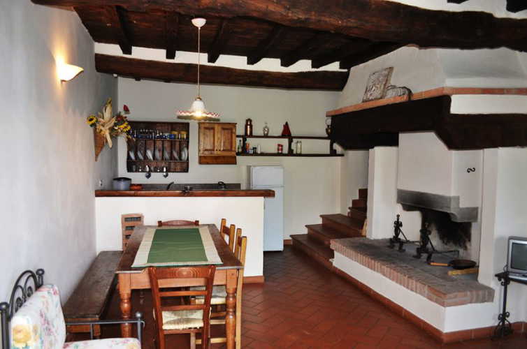 Fireplace Cardellino apartment