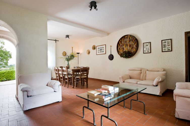 Spacious and comfortable accommodations at Agriturismo i Pianelli Spacious and comfortable accommodations at Agriturismo i Pianelli