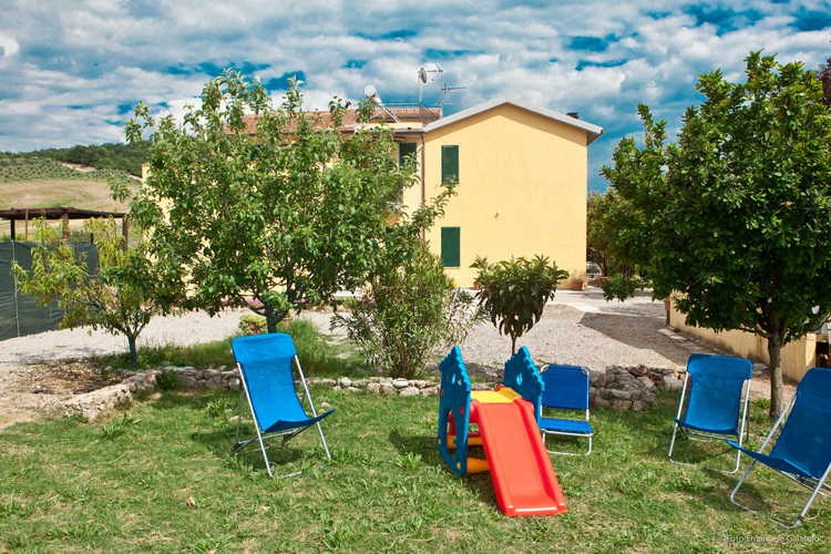  La Nostra Maremma - accoglienti camere in agriturismo, ideale per famiglie con bambini