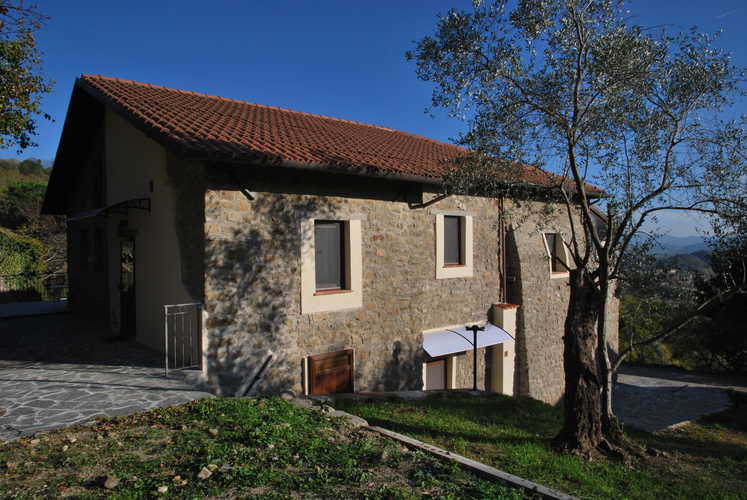 Lunantica Podere Il Falco - le finestre sono dotate di zanzariere per poter godere della fresca brezza anche in estate