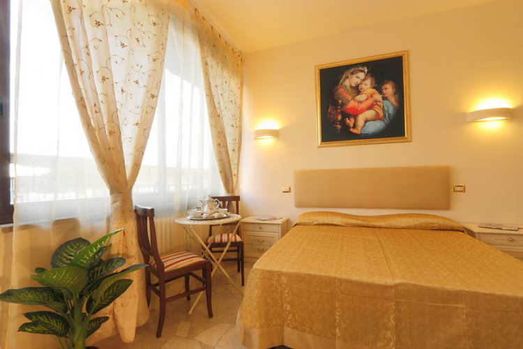 Camera da Letto Monna Clara B&b