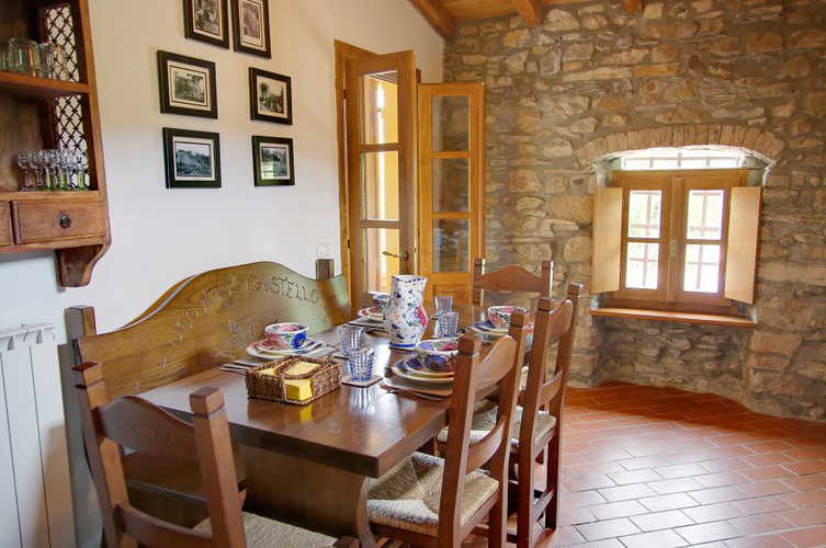 A breakfast room close to the kitchen, for snacks and small meals